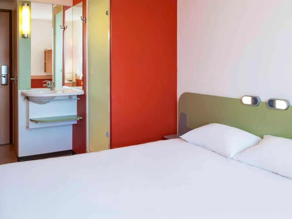 ibis budget Lyon Centre - Gare Part-Dieu - Photo 3
