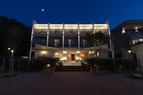 Hotel L'Amiral - Photo 3