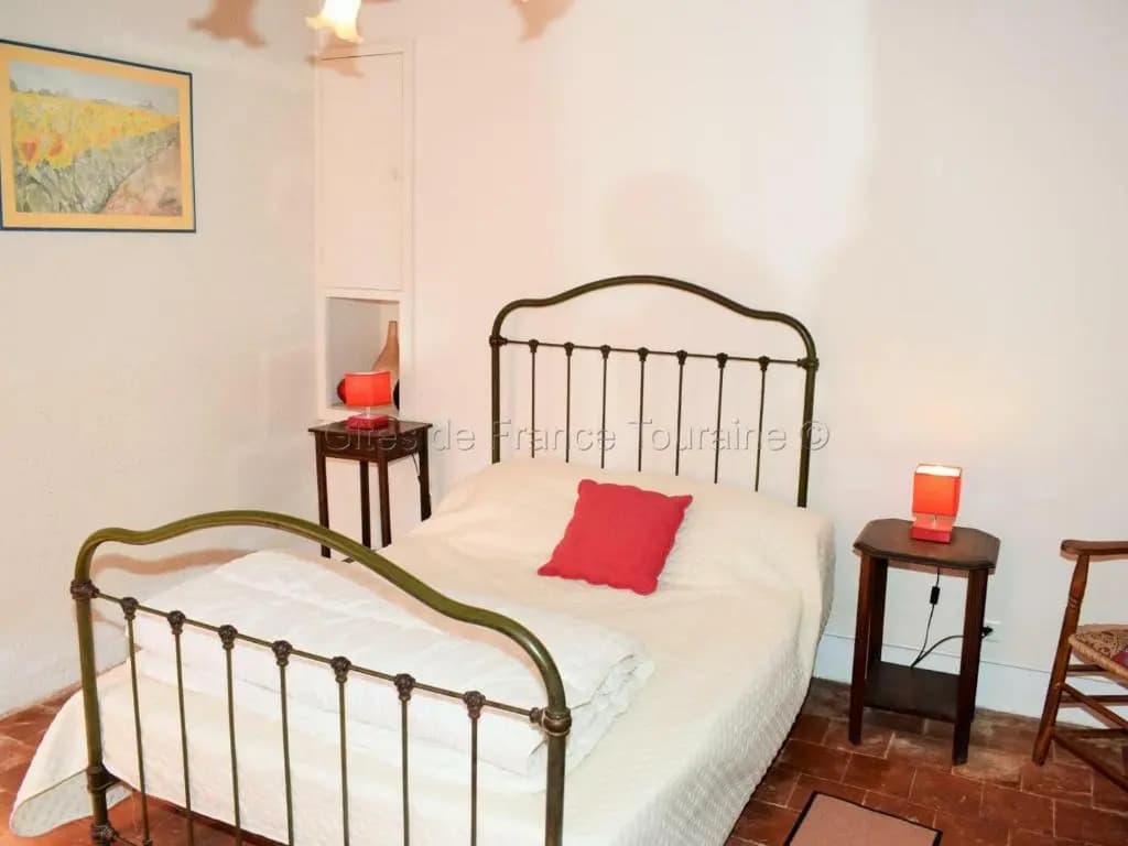 Gîte Saint-Jean-Saint-Germain, 4 pièces, 6 personnes - FR-1-381-52 - Photo 3