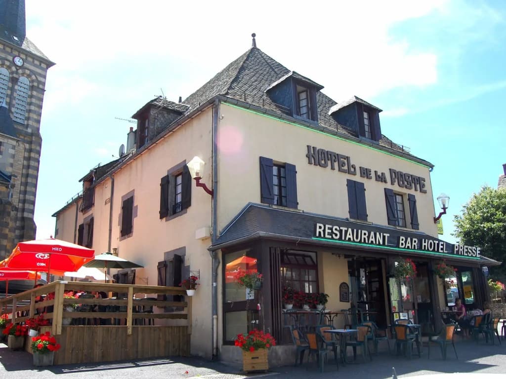 Hôtel de la Poste - Photo 1