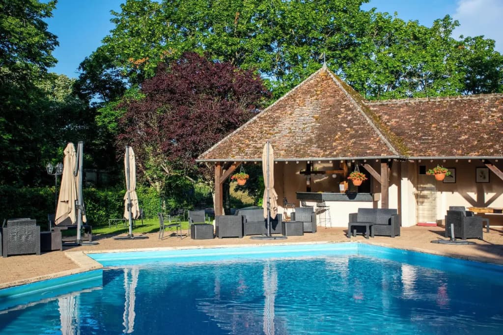 Le relais fleuri, Hôtel et restaurant Logis - Avallon - Photo 3