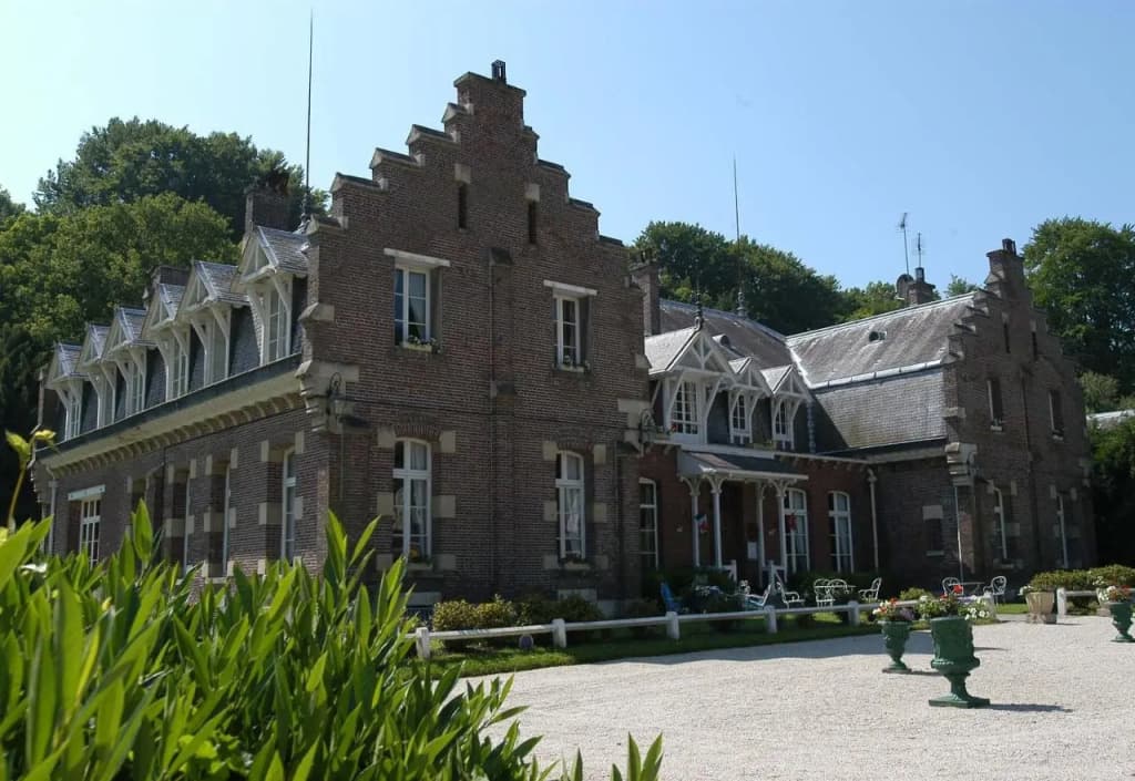 Domaine de Joinville & Spa - Photo 1