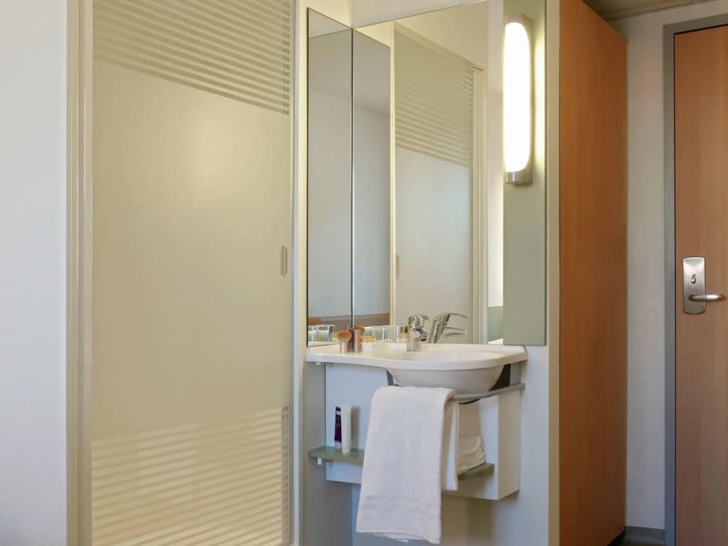 ibis budget Manosque Cadarache - Miniature 7