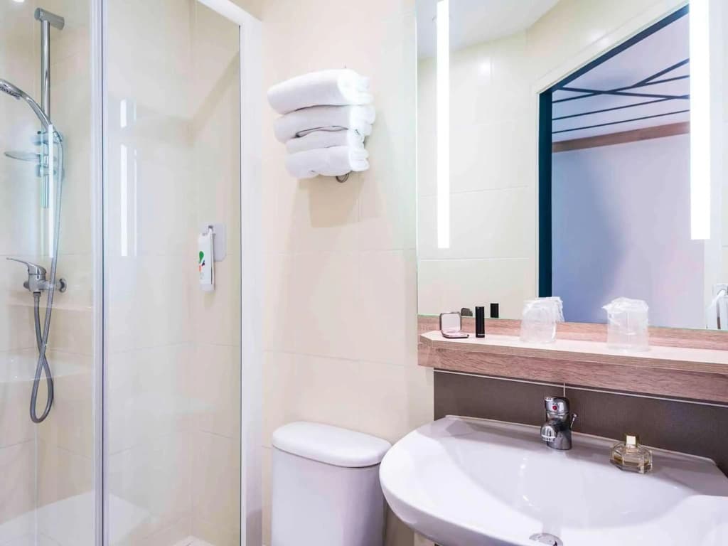 ibis Styles Rouen Val De Reuil - Miniature 7