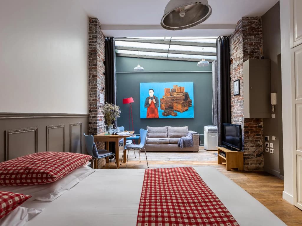 Artisan Lofts near Marais - Photo 2