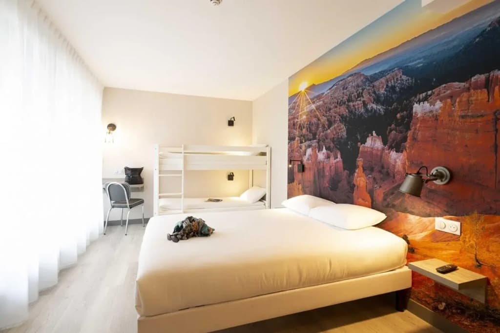 Break Hotel - Photo 2