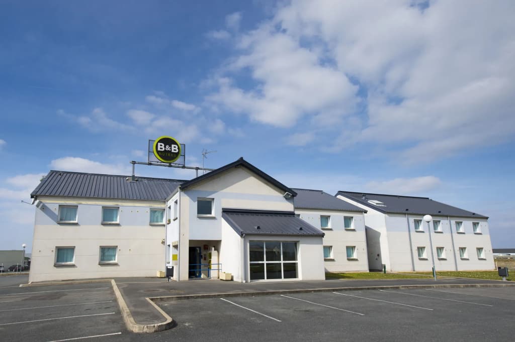 B&B HOTEL Bourges (2) - Photo 1