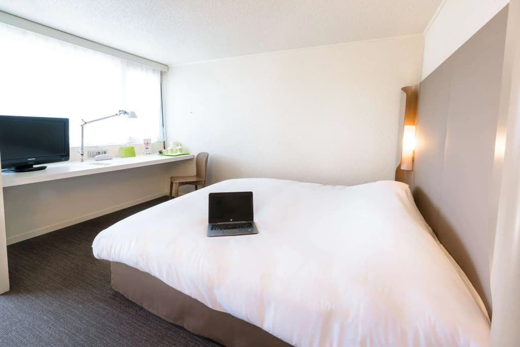 Hôtel Campanile Toulouse Nord - Sesquières - Photo 2
