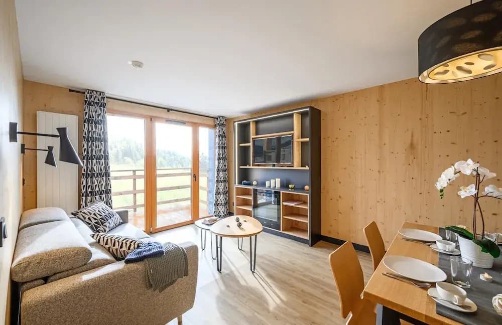 Apartment in Le Corbier Near Ski Slopes - Miniature 6