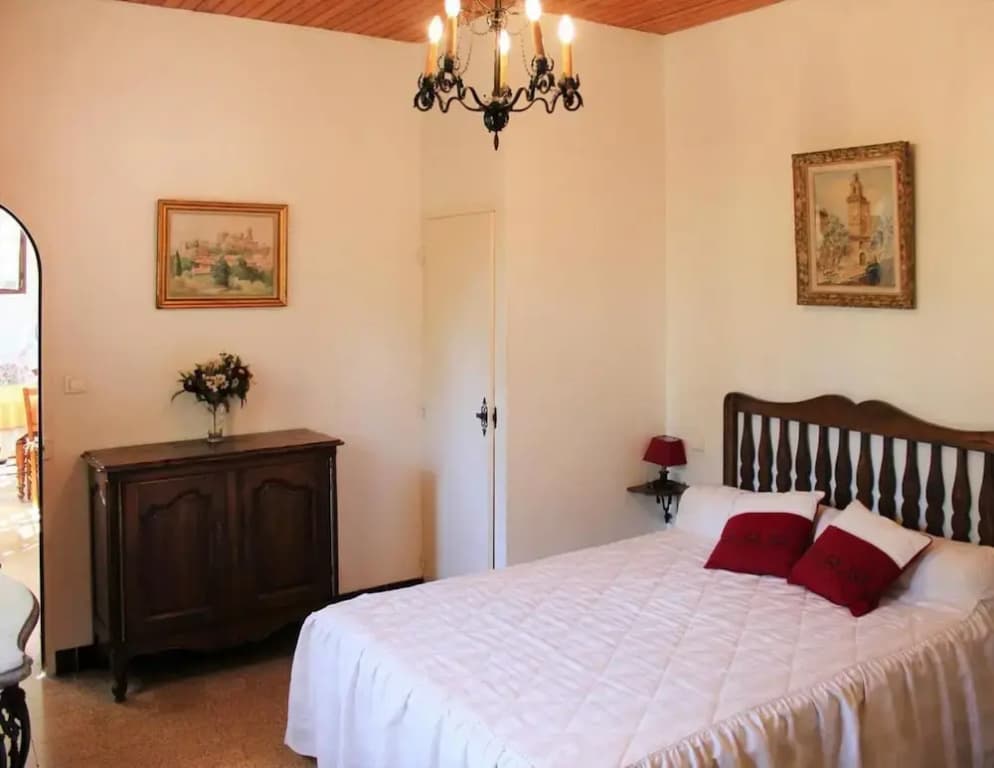 Salon-de-provence Villa Stay - Photo 2