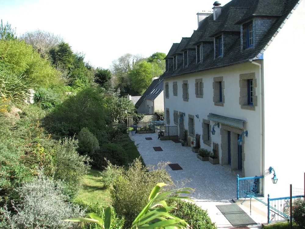 Hotel De la Corniche - Photo 1