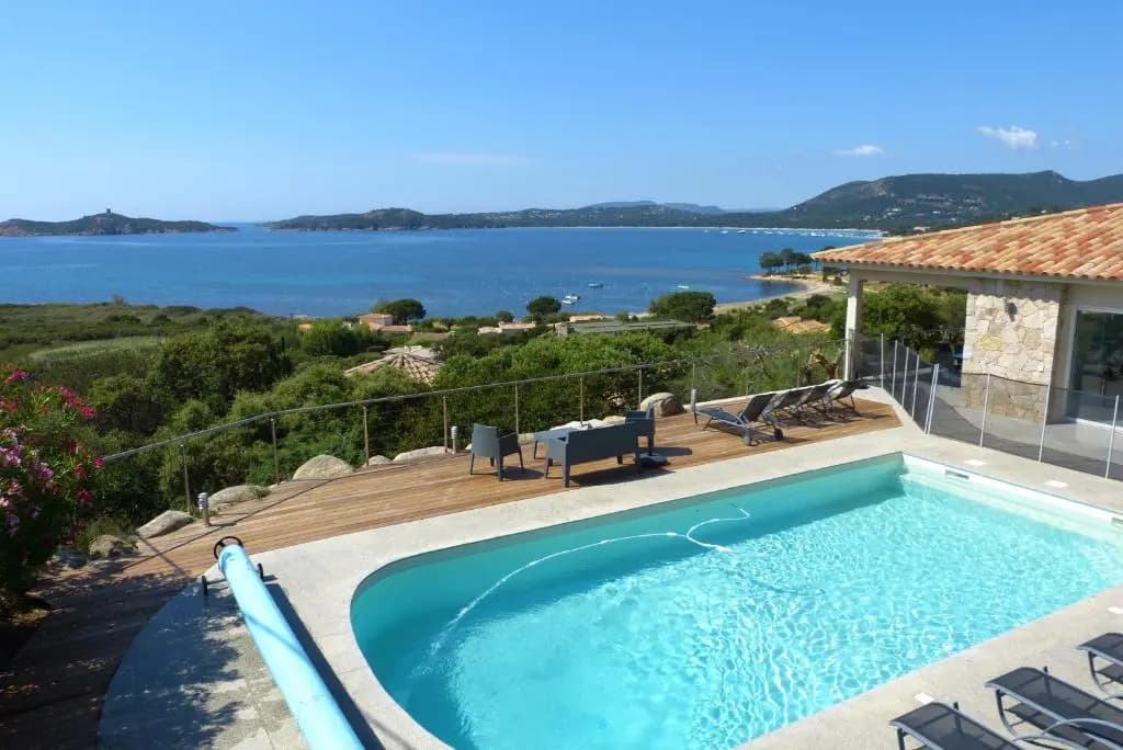 Magnifique villa vue mer et piscine chauffée à 250m de la mer - Miniature 7