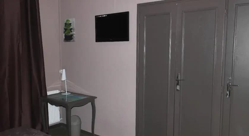 Hotel les Glycines - Photo 3