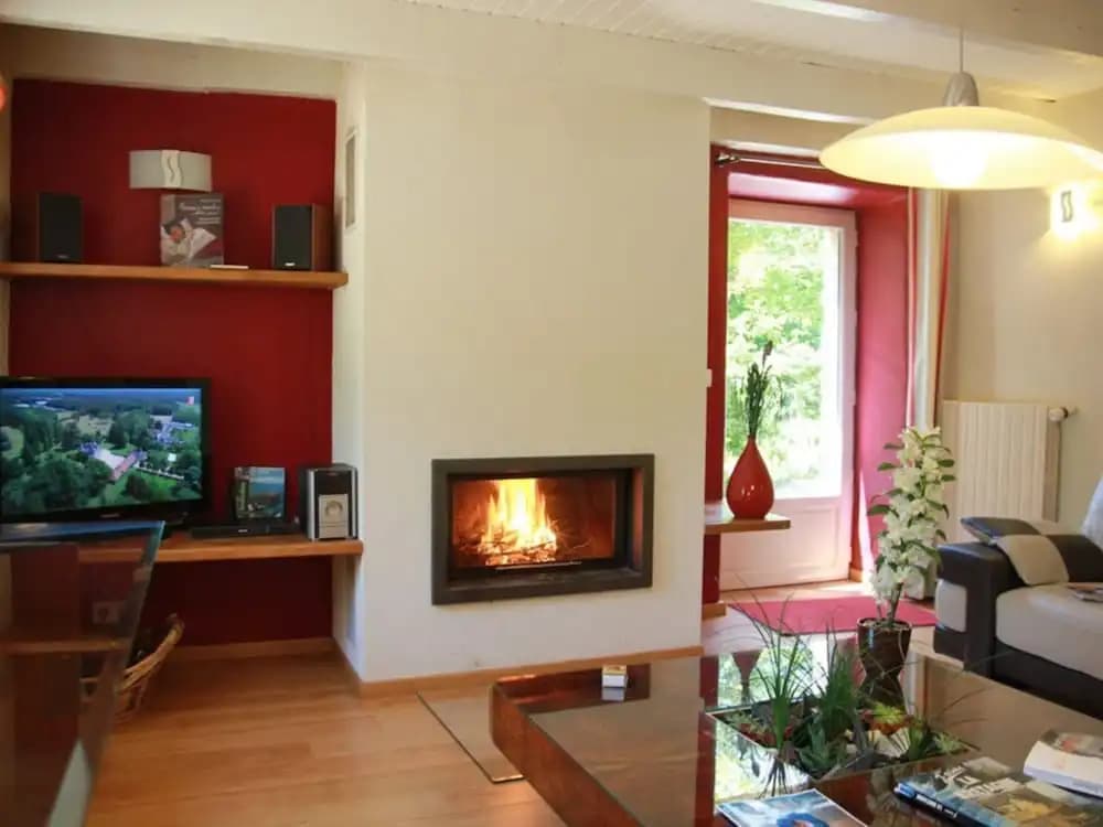 17th Century Breton Cottage With Modern Interior on the Edge of a Forest - Photo 5