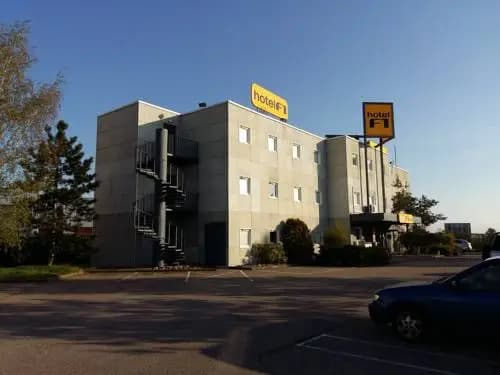 hotelF1 Epinal Nord - Photo 1