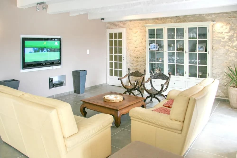 Villa With 4 Bedrooms in Saint Sylvestre sur Lot, With Private Pool an - Photo 1