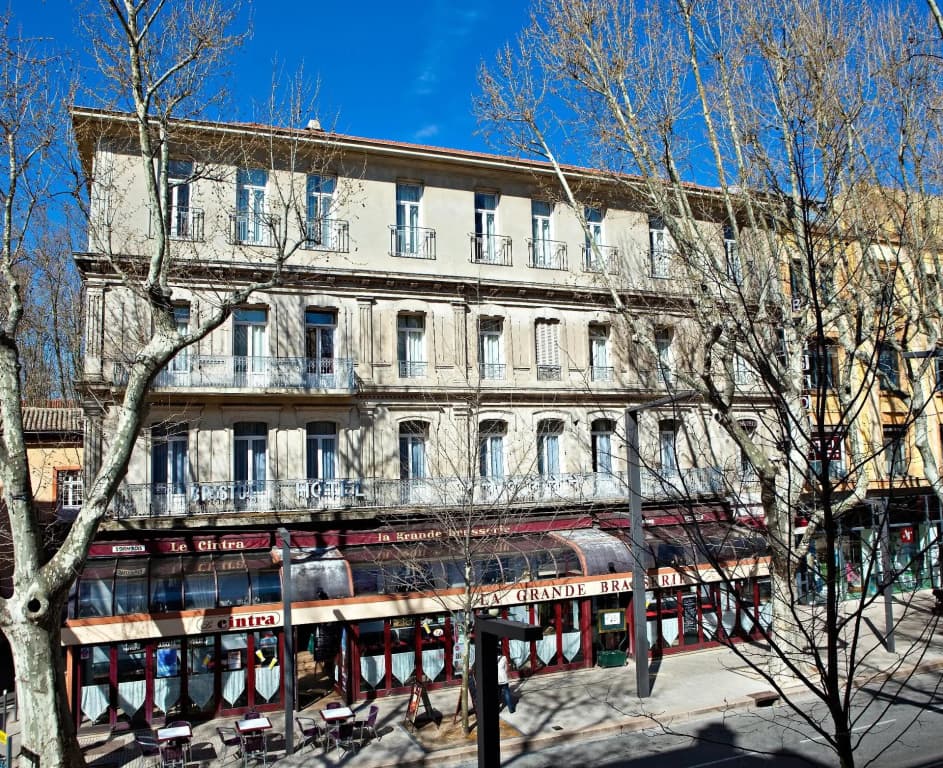 Bristol Hotel - Photo 1