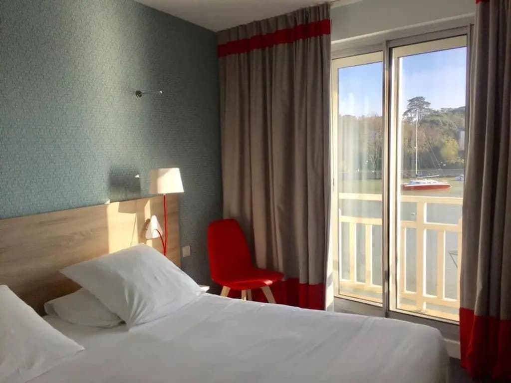 Hôtel Beau Soleil - Photo 4