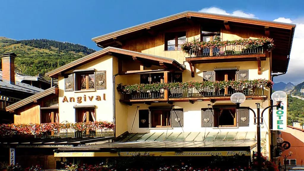 Hotel Restaurant Angival - Chambres et Appartement - Photo 2