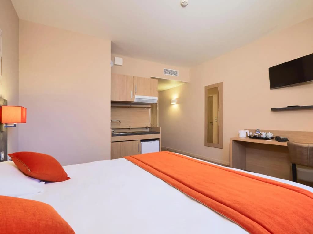 Hôtel Kyriad Angers Ouest Beaucouzé - Photo 2