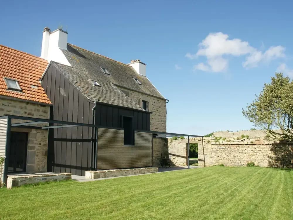 Country House Near Terenez Bay and Beaches - Photo 1