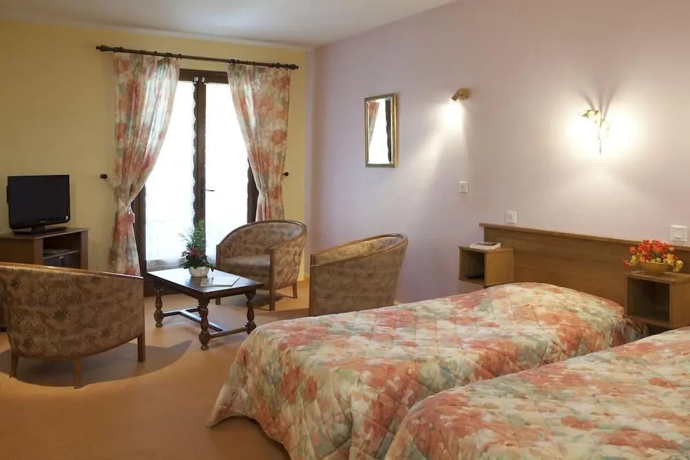 Logis Hotel Restaurant Des Sapins - Photo 3
