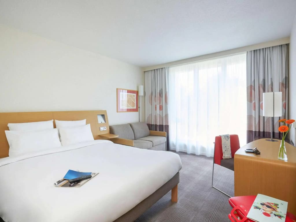 Novotel Lens Noyelles - Photo 1