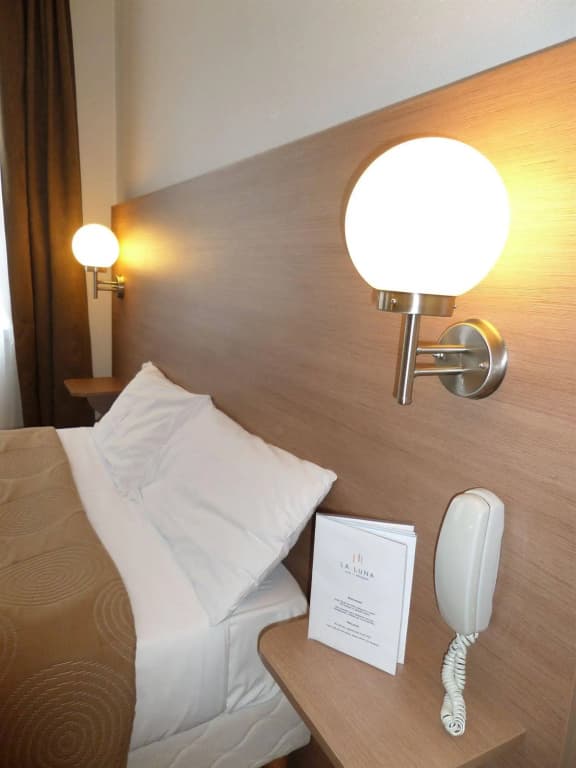 Hotel La Luna - Miniature 6