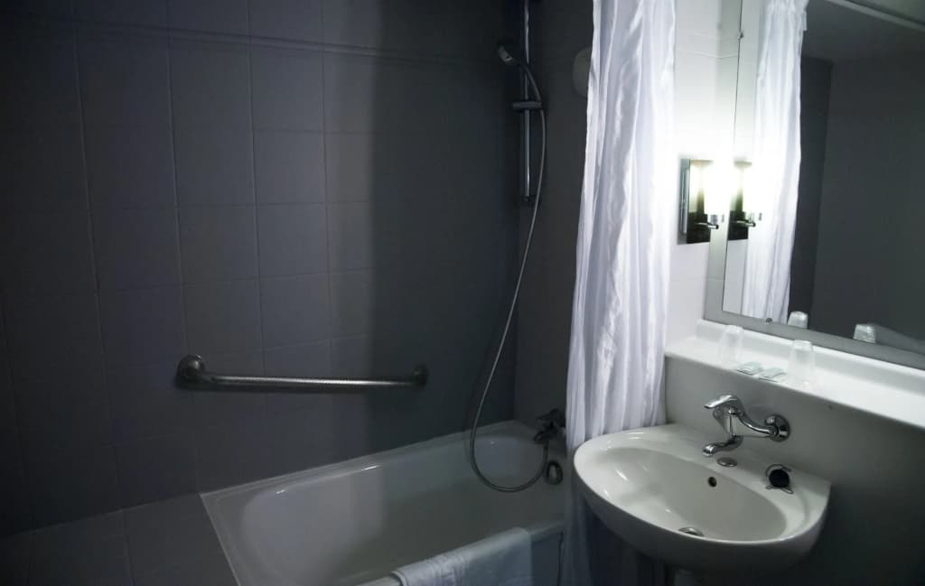 Hôtel Inn Design Restaurant Bourges - Miniature 8