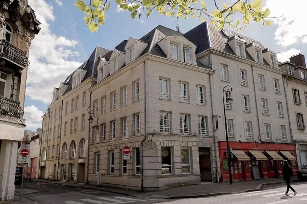 ALFRED HOTELS Compiègne - Photo 1