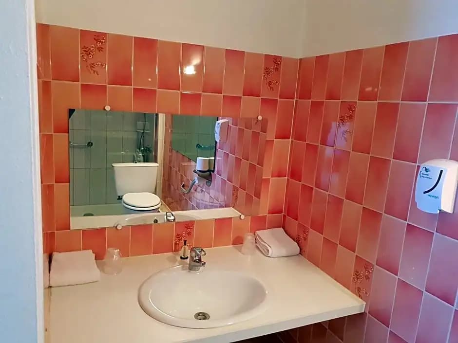 Hôtel Le Cheval Blanc - Photo 5