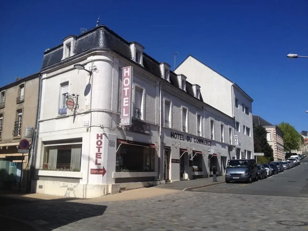 Hotel du Commerce - Photo 1