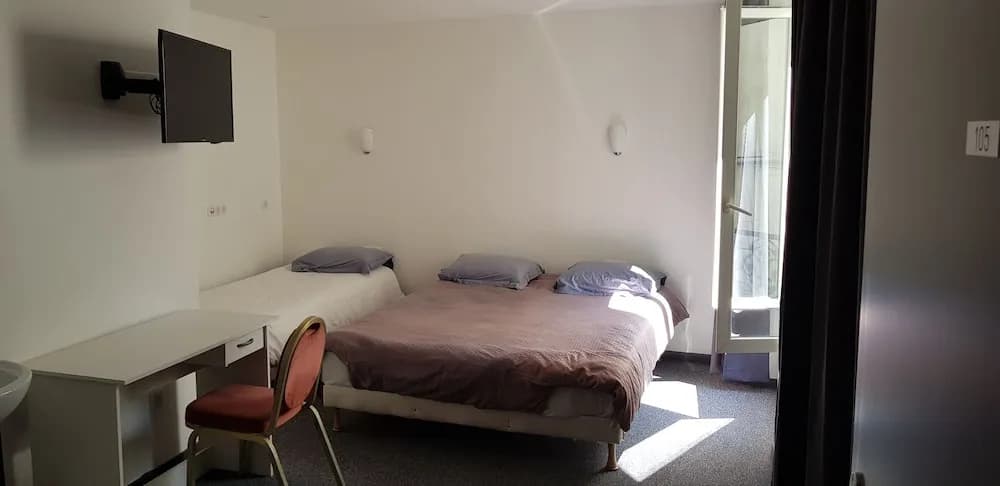 Hôtel de la Paix - Photo 2