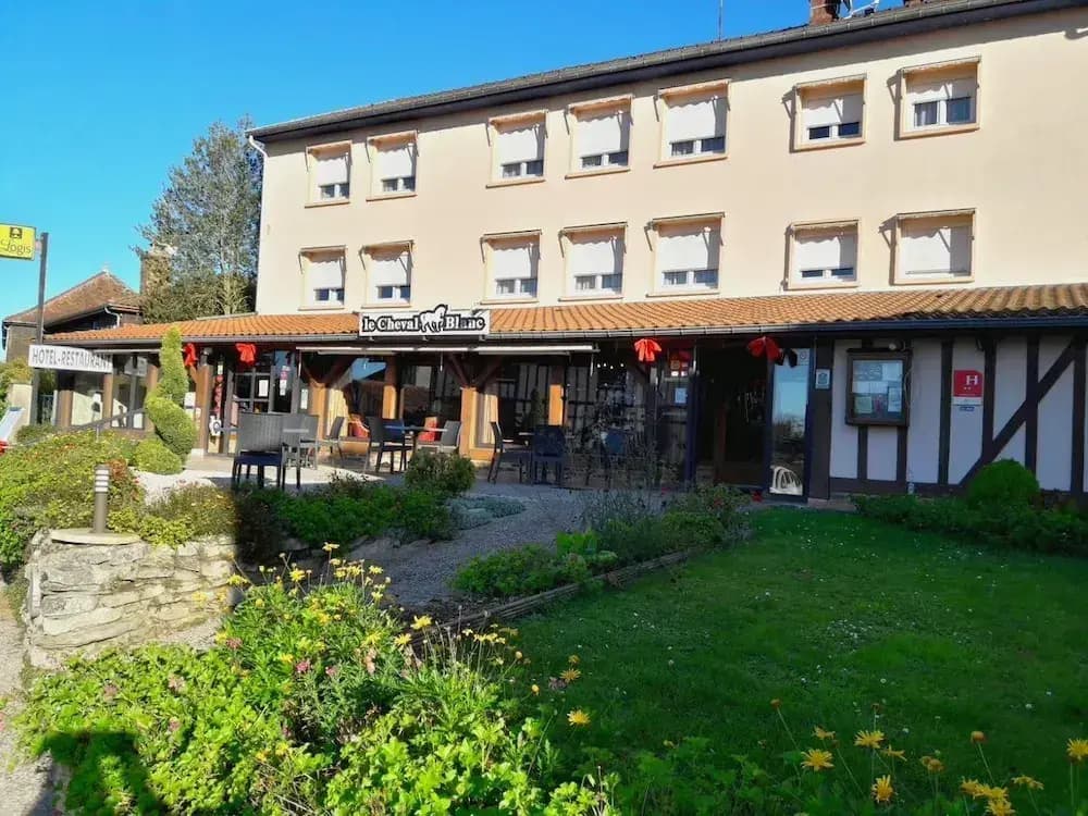 Hôtel le Cheval Blanc - Photo 1