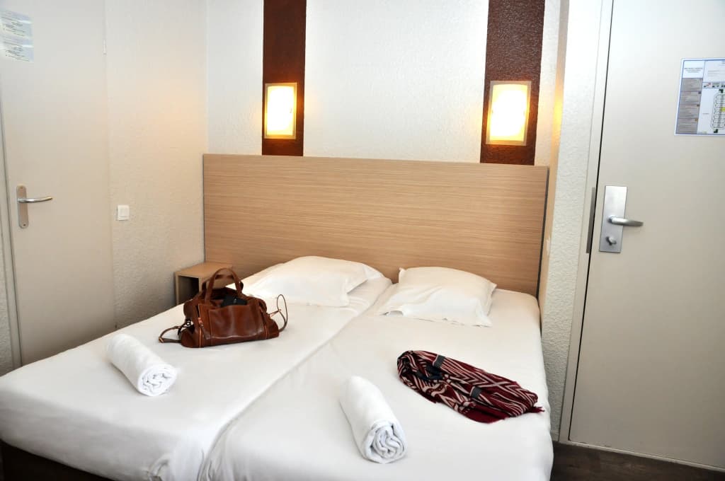 BHôtel De Caen - Photo 3
