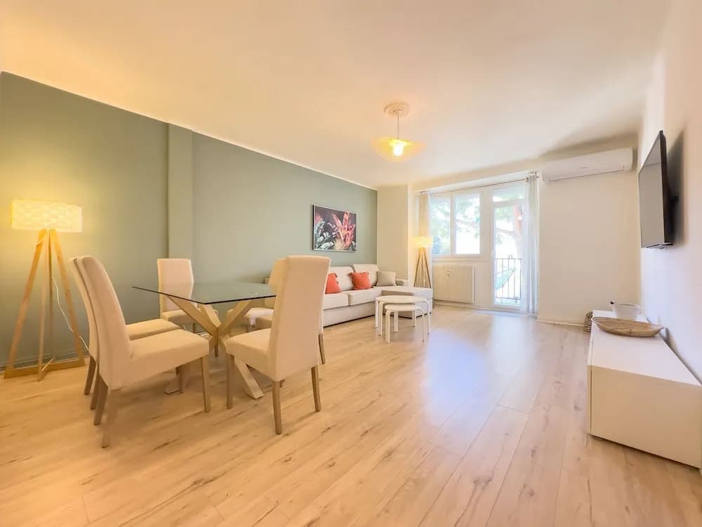Le Palm in Cannes With 1 Bedrooms and 1 Bathrooms - Photo 3