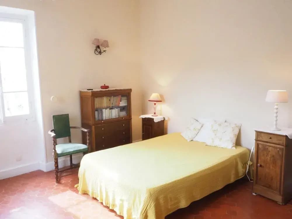 Charming Provencal Holiday Home With Garden - Photo 5