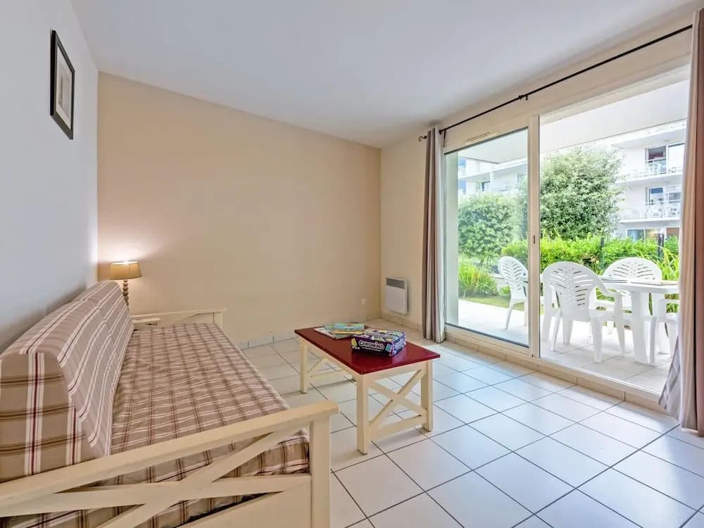 Apartment in France With Balcony & Parking - Photo 5