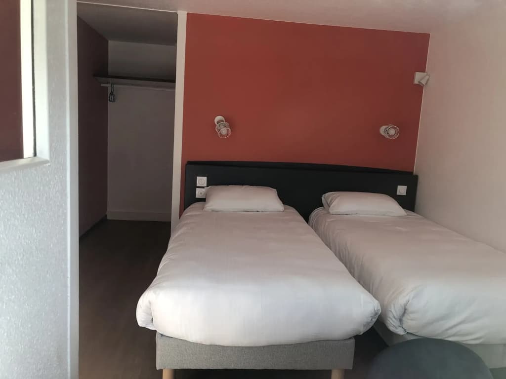 Kyriad Direct Nancy Sud - Vandoeuvre - Photo 3