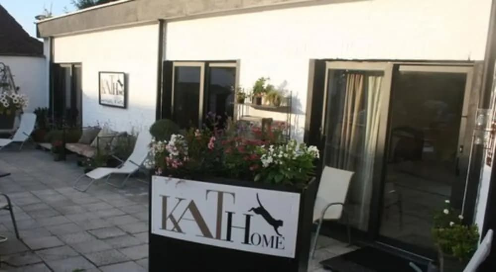 Kathome - Photo 1