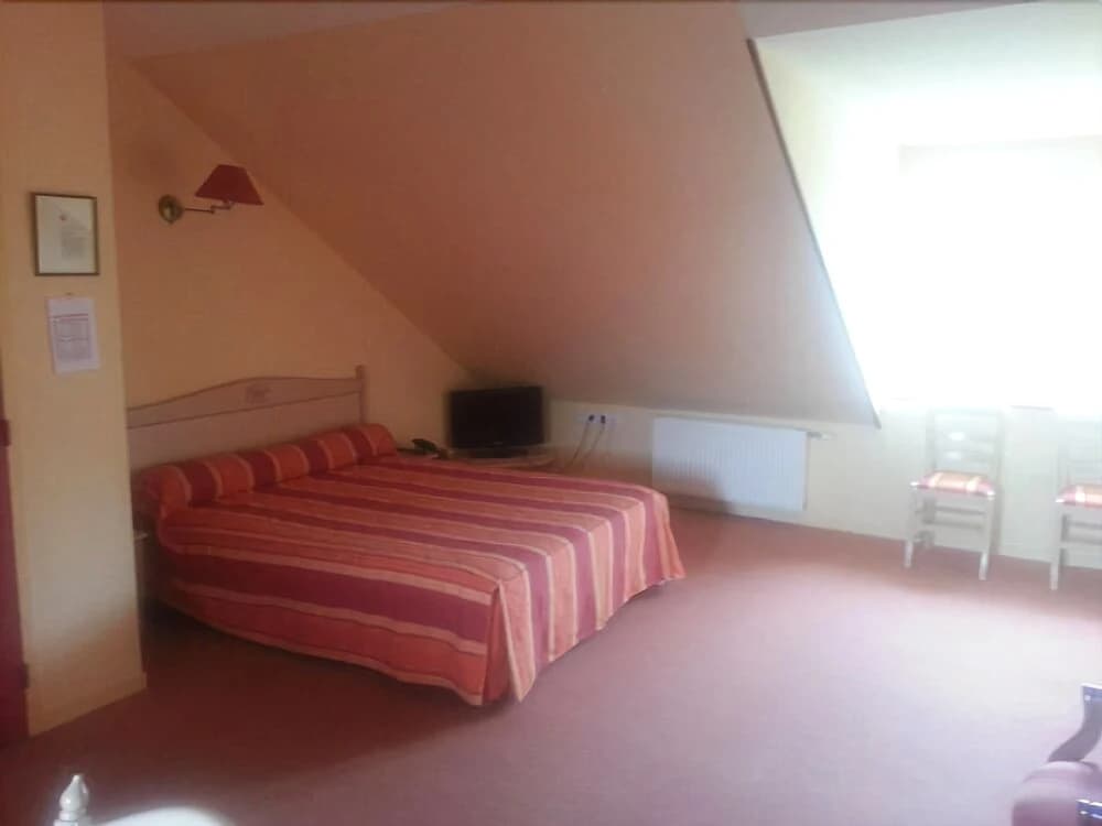 Logis Hotel Le Port Saint Aubin - Photo 5
