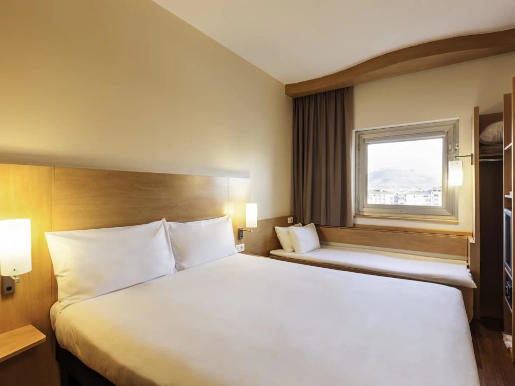 Ibis Amboise - Photo 4