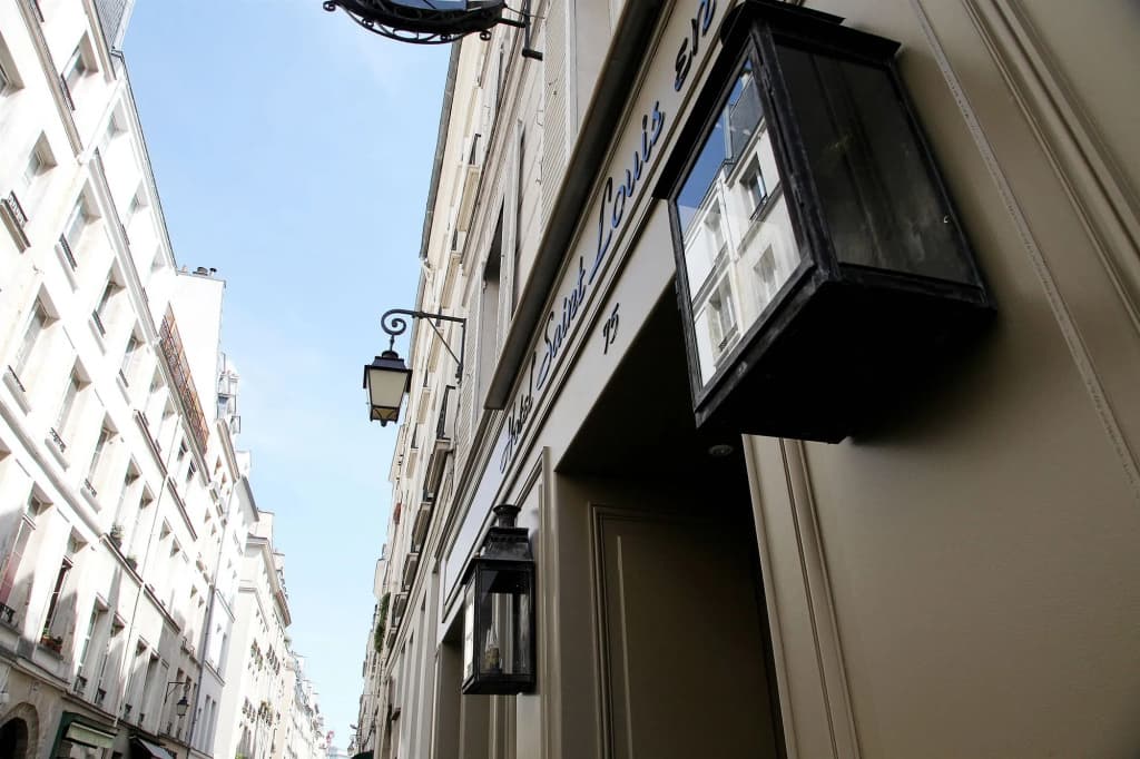 Hotel Saint-Louis en L'Isle - Notre-Dame - Photo 1