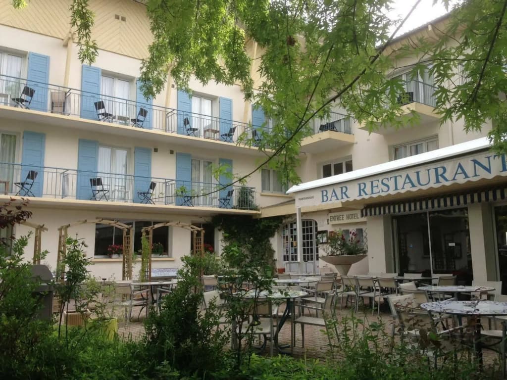 Hôtel Le Clos - Photo 1