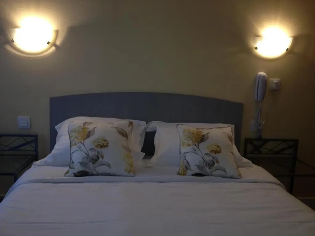 Hôtel Val De Loire - Photo 3