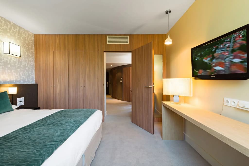Moulin de Vernegues Hotel & Spa - Photo 4