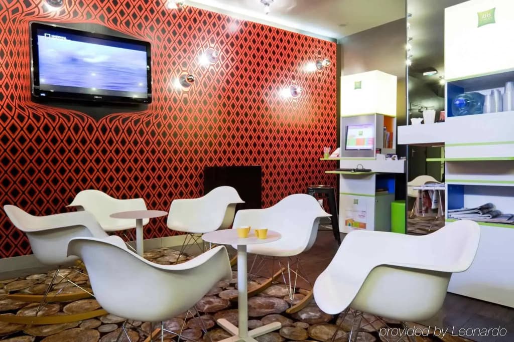 ibis Styles Paris République - Photo 2