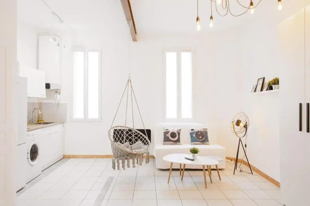 GregBnb-com - T2 Cocooning et chaise hamac -10min Gare - Photo 1
