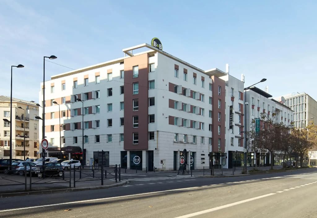 B&B HOTEL Paris Saint-Denis Pleyel - Photo 1
