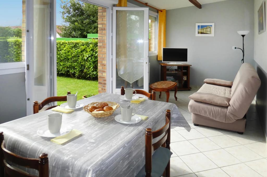Holiday Home in Cayeux-sur-mer Near Bay of Somme - Photo 2
